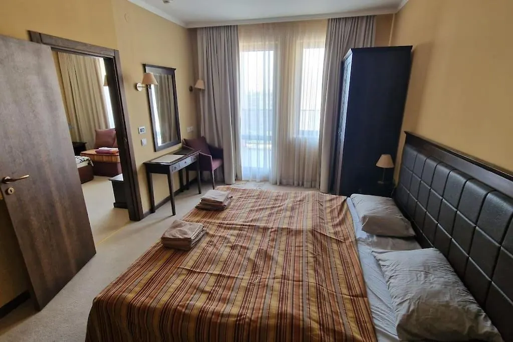 Apartman V 5 Rezorte S Vyhladom Na More A Bazeny Sunny Beach Appartamento